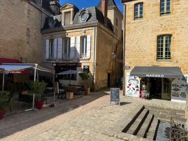 Le Studio Duo Cite Medieval Sarlat Екстер'єр фото